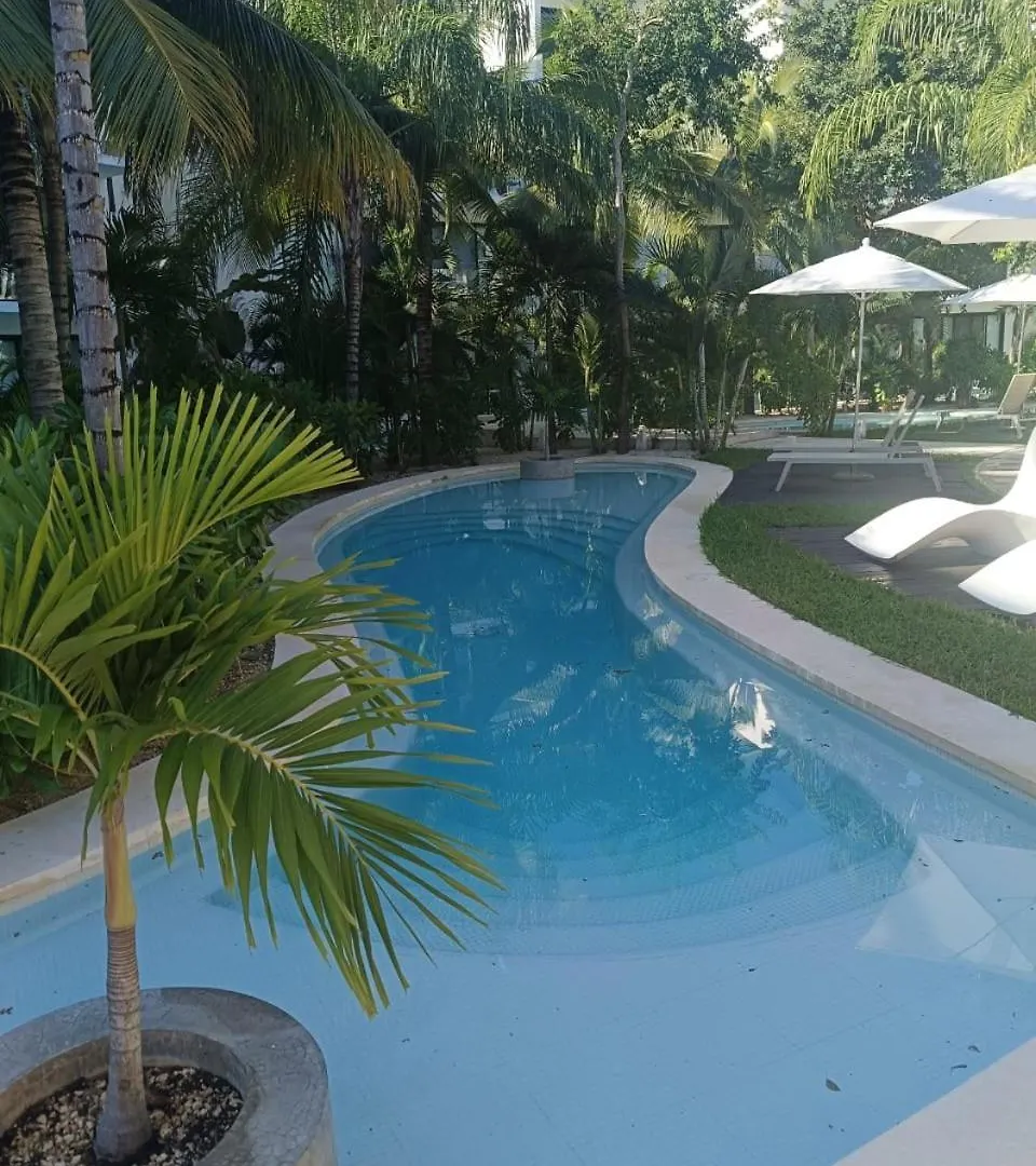 Luxury Central Park Lagunas Tulum Aparthotel